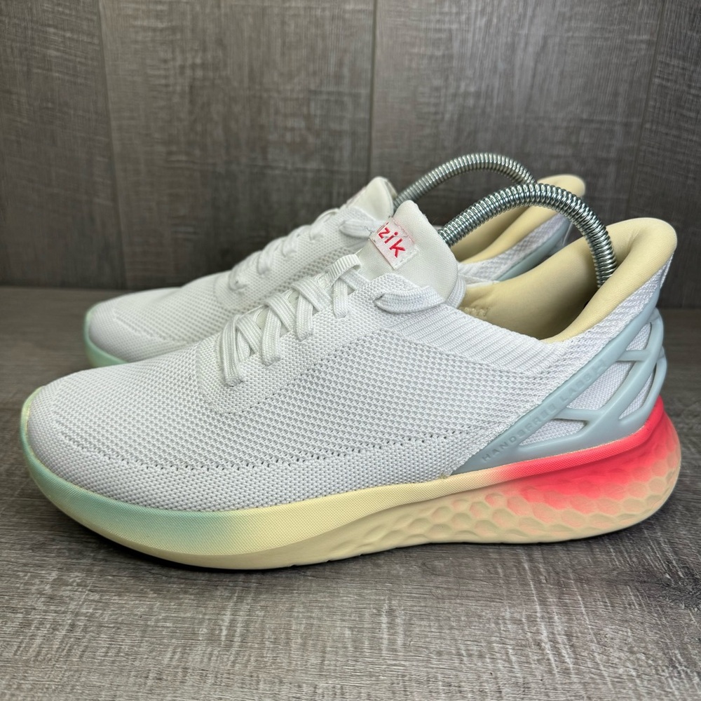 Kizik Athens Sunrise Womens 8.5 Athletic Shoes Rainbow White Hands Free Slip on